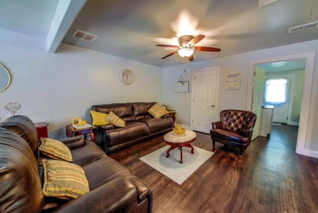 Historic Town Square Bungalow In Heart Of Brighton Atoka 外观 照片